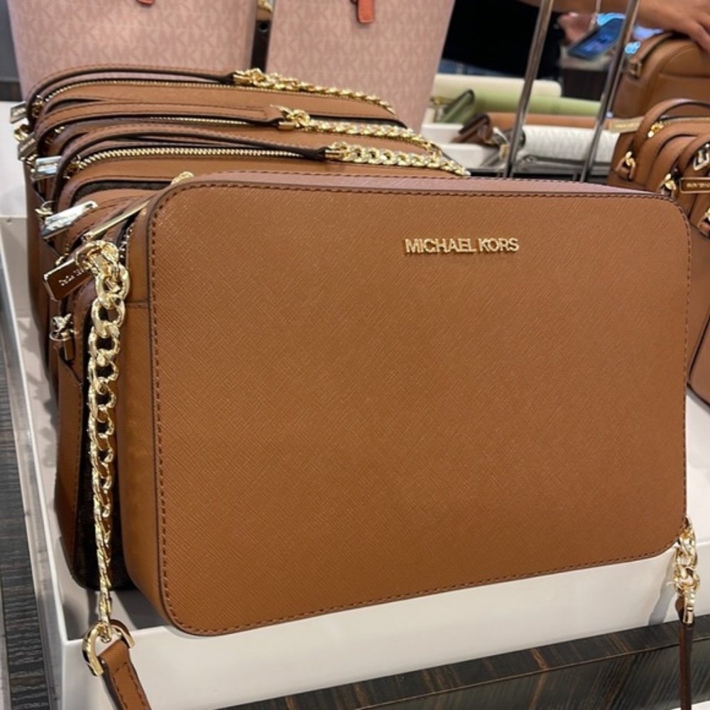 Michael Kors Jet Set Item Large East West Zip Crossbody Leather Luggage - Picture 3 of 16